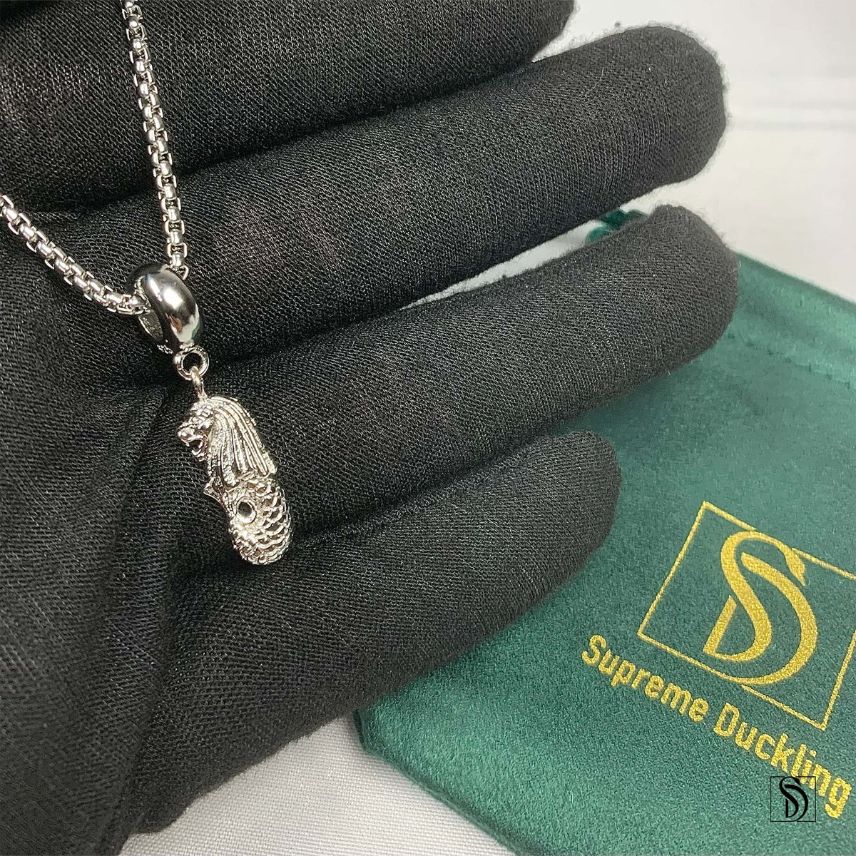 Silver Merlion Pendant Necklace
