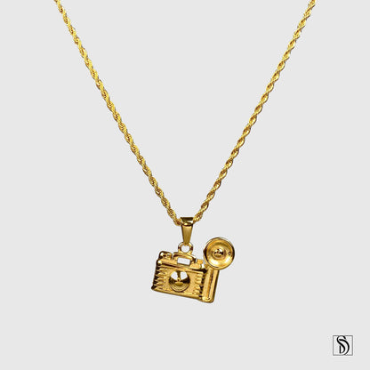 Gold Insta Camera Pendant Necklace