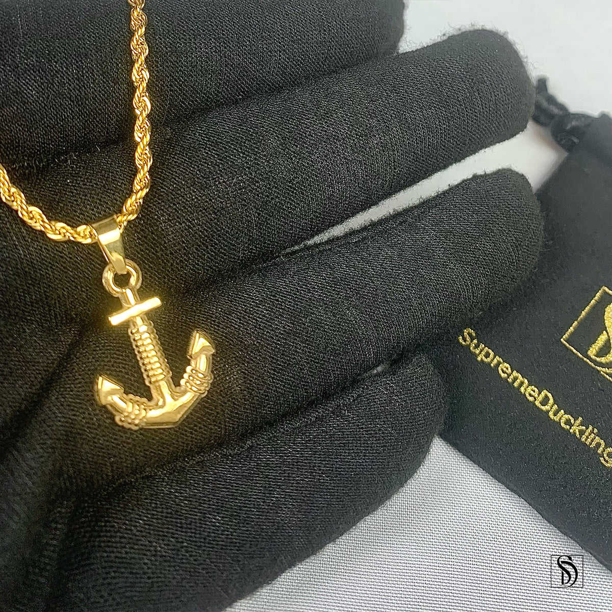 Gold Anchor Pendant Necklace