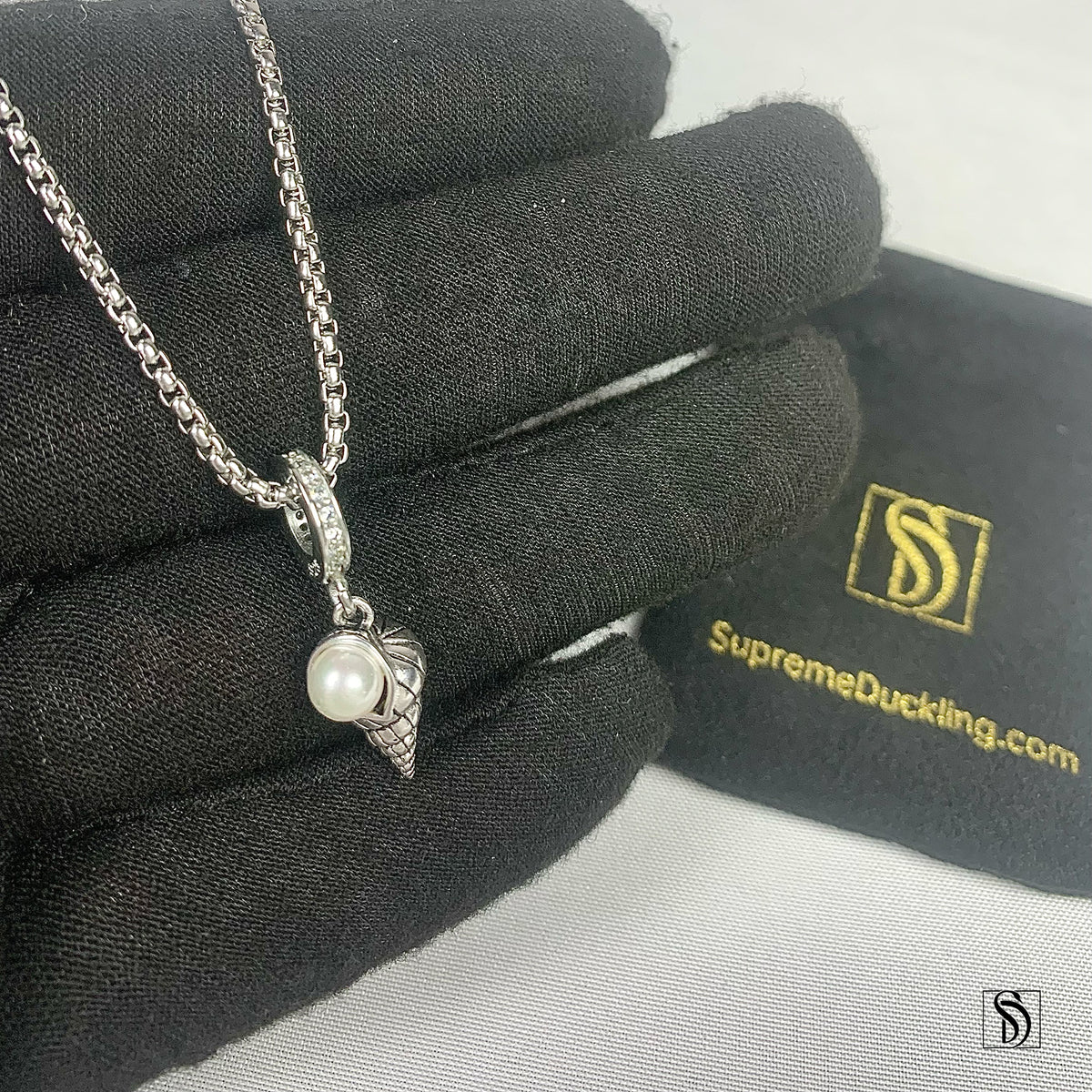 Silver Pearl Sea Shell Pendant Necklace