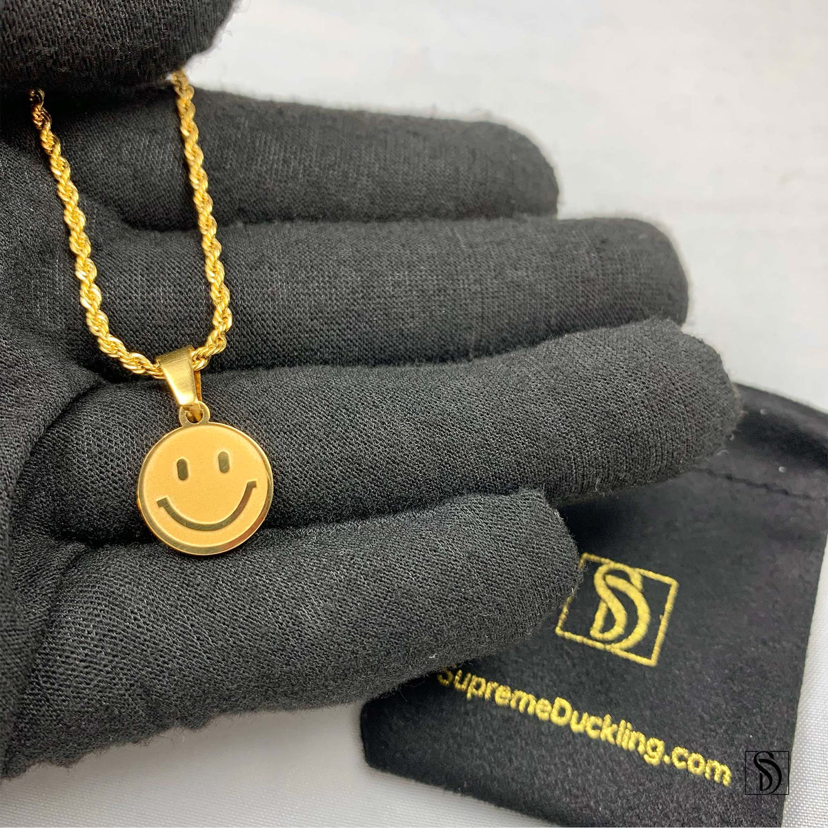Smiley Face Emoji Necklace (2 colors)