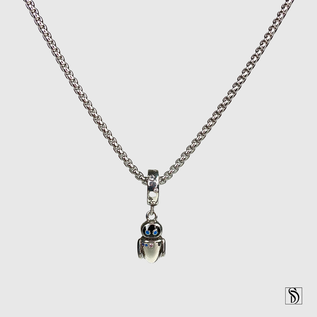 EVE Pendant Necklace