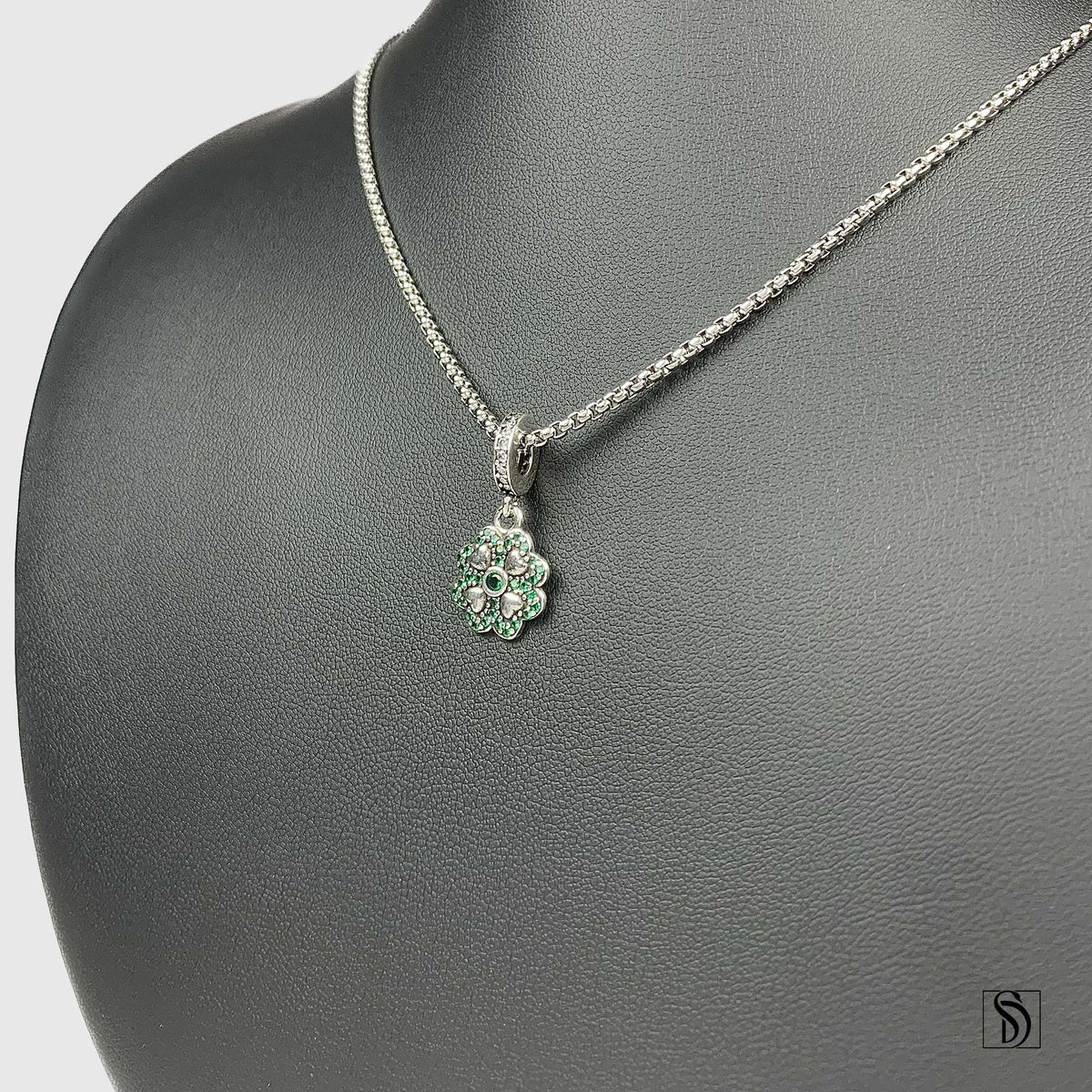 Lucky Four Leaf Pendant Necklace